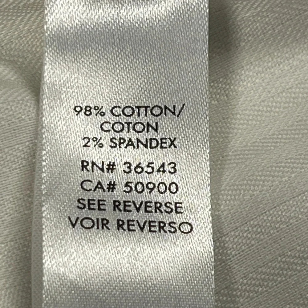 Calvin Klein Mens 40W Body Fit Golf Shorts 9